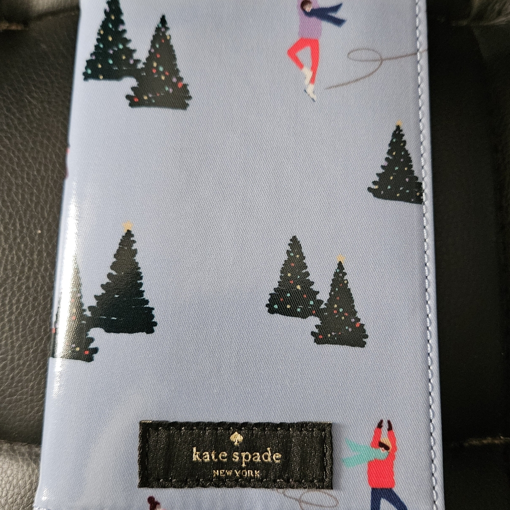 NWT Kate Spade Passport Holder in Daycation Skaters w/Christmas Tree Lights!